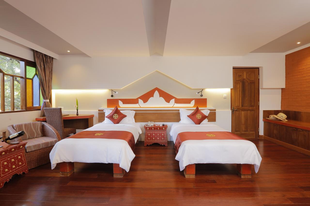 Ananta Bagan Hotel Nyaung-U Exterior photo