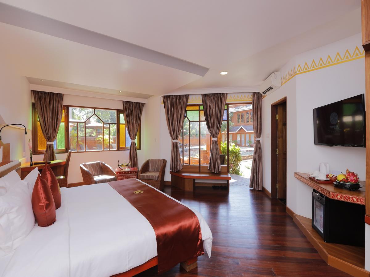 Ananta Bagan Hotel Nyaung-U Exterior photo