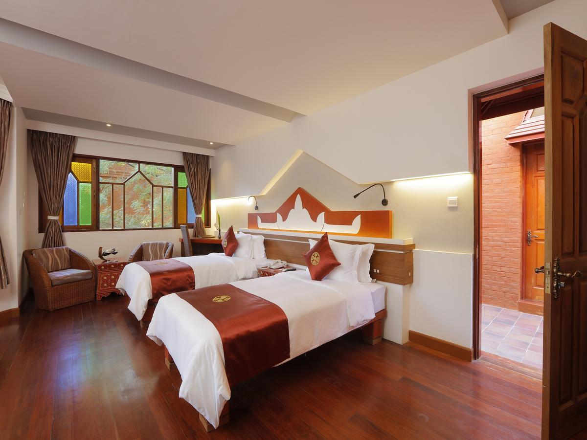 Ananta Bagan Hotel Nyaung-U Exterior photo