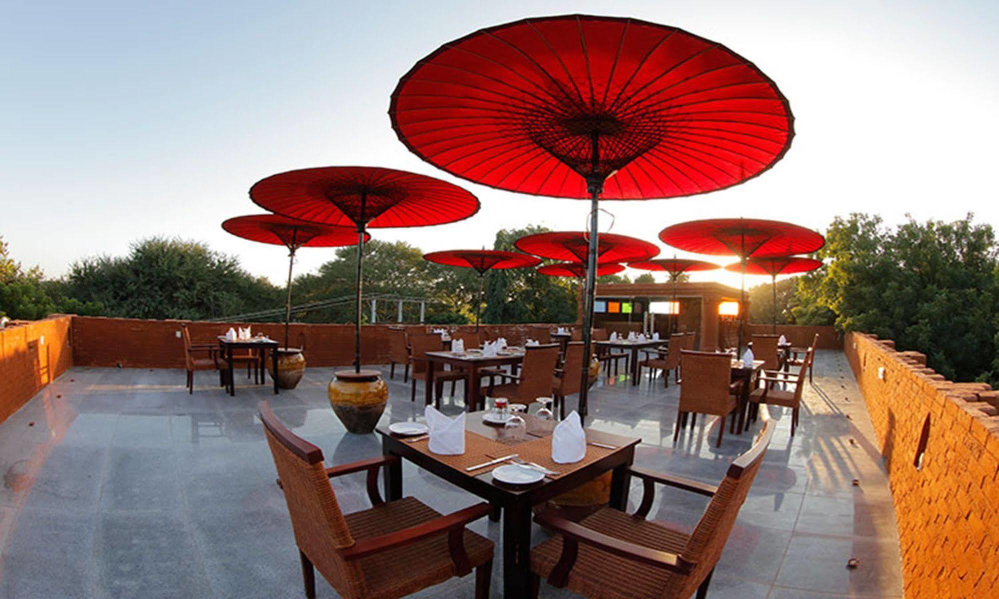 Ananta Bagan Hotel Nyaung-U Exterior photo